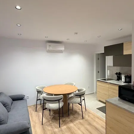 Apartment Green Fort Suites סאני ביץ'